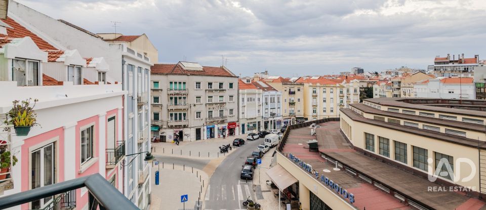 Appartement T3 à Arroios de 118 m²