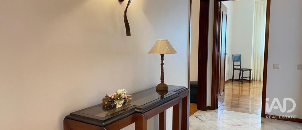 Apartamento T4 em Cedofeita, Santo Ildefonso, Sé, Miragaia, São Nicolau e Vitória de 166 m²