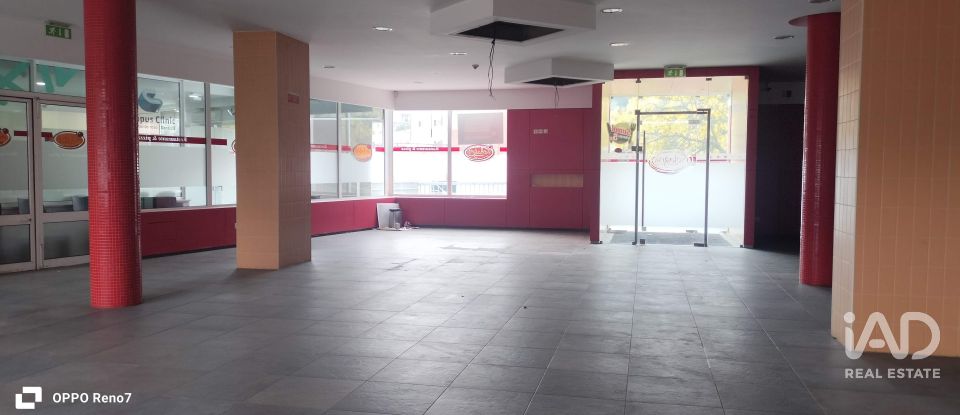 Boutique/Local commercial à Fervença de 442 m²