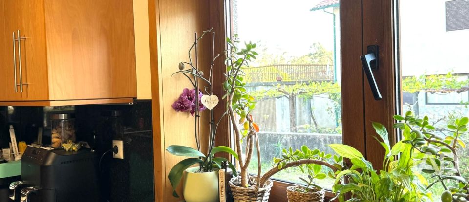 Moradia T4 em Navió e Vitorino dos Piães de 285 m²