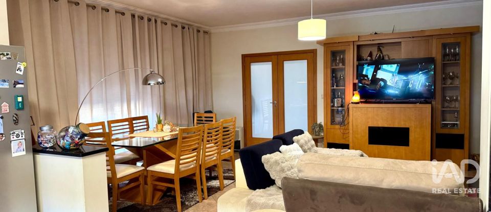 Moradia T4 em Navió e Vitorino dos Piães de 285 m²