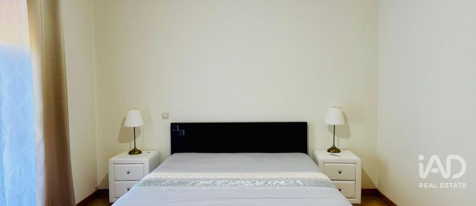 Moradia T4 em Navió e Vitorino dos Piães de 285 m²