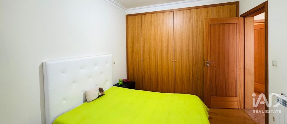 Moradia T4 em Navió e Vitorino dos Piães de 285 m²