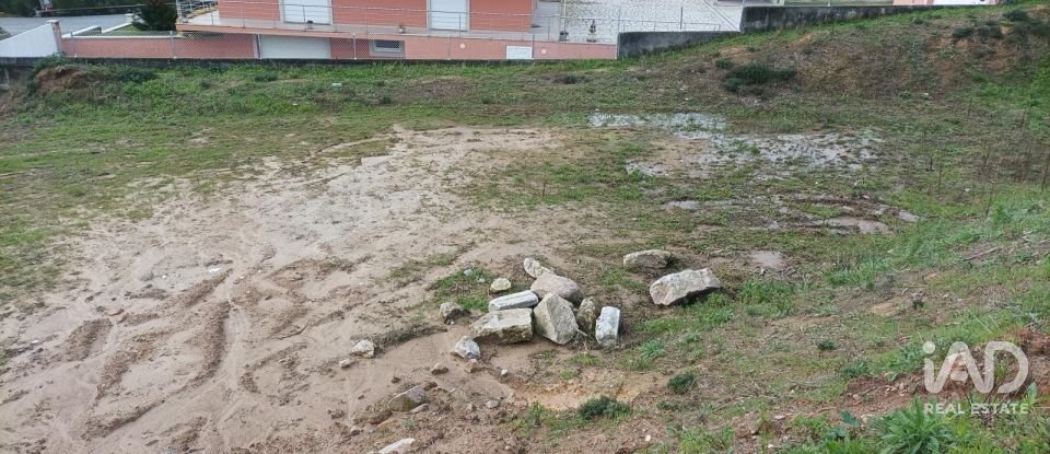 Terreno urbano em Antas de 695 m²