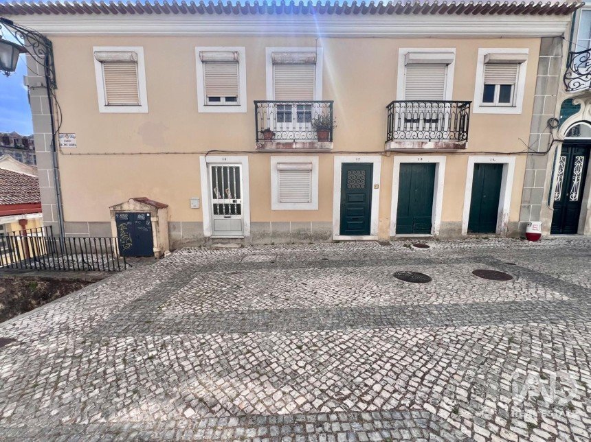 Bâtiment à Caldas da Rainha - Nossa Senhora do Pópulo, Coto e São Gregório de 448 m²