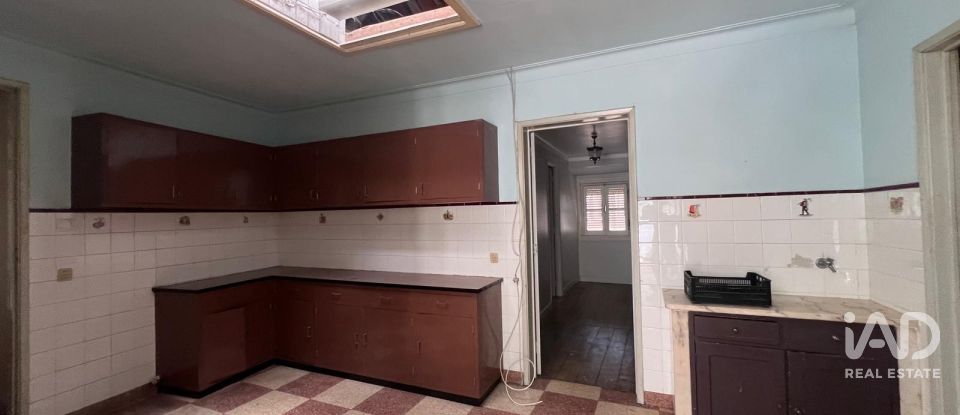 Bâtiment à Caldas da Rainha - Nossa Senhora do Pópulo, Coto e São Gregório de 448 m²