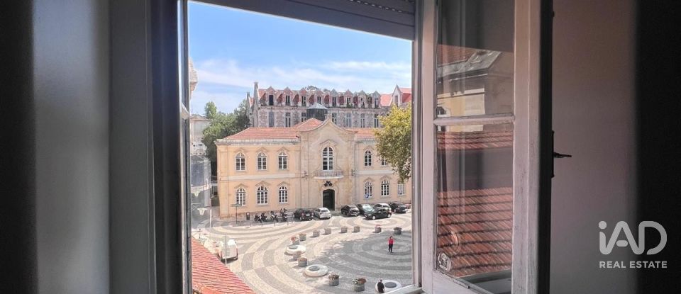 Bâtiment à Caldas da Rainha - Nossa Senhora do Pópulo, Coto e São Gregório de 448 m²