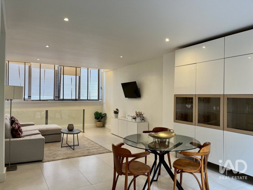 Apartamento T1 em Santo António de 76 m²