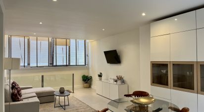 Apartment T1 in Santo António of 76 m²