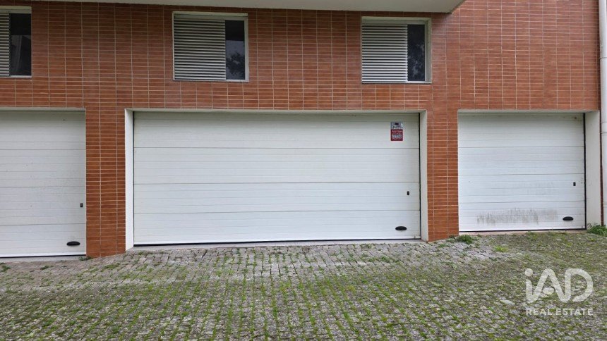 Garage à Ovar, São João, Arada e São Vicente de Pereira Jusã de 28 m²