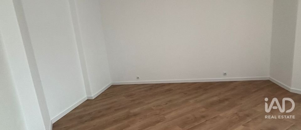 Apartamento T3 em Laranjeiro e Feijó de 149 m²
