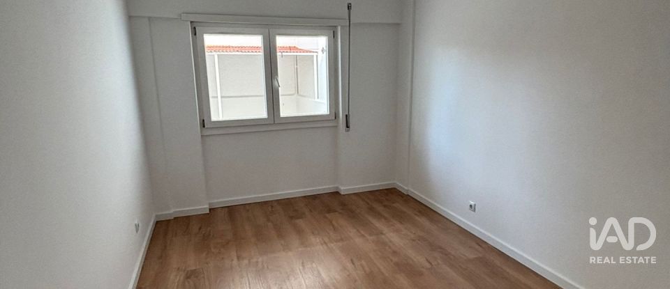 Apartamento T3 em Laranjeiro e Feijó de 149 m²
