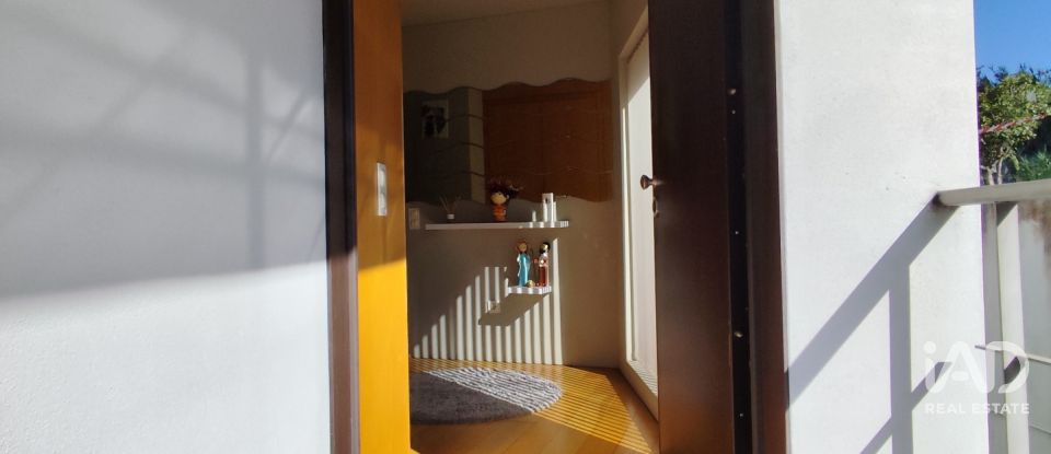 Andar de moradia  T3 em São Félix da Marinha de 140 m²