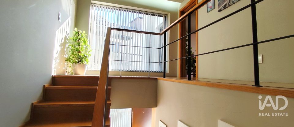 Andar de moradia  T3 em São Félix da Marinha de 140 m²