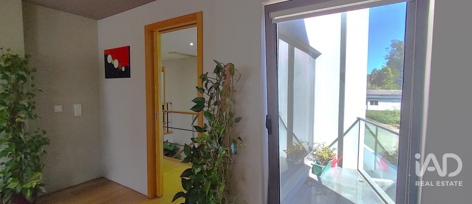 Andar de moradia  T3 em São Félix da Marinha de 140 m²