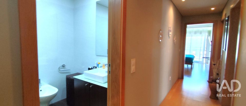 Andar de moradia  T3 em São Félix da Marinha de 140 m²