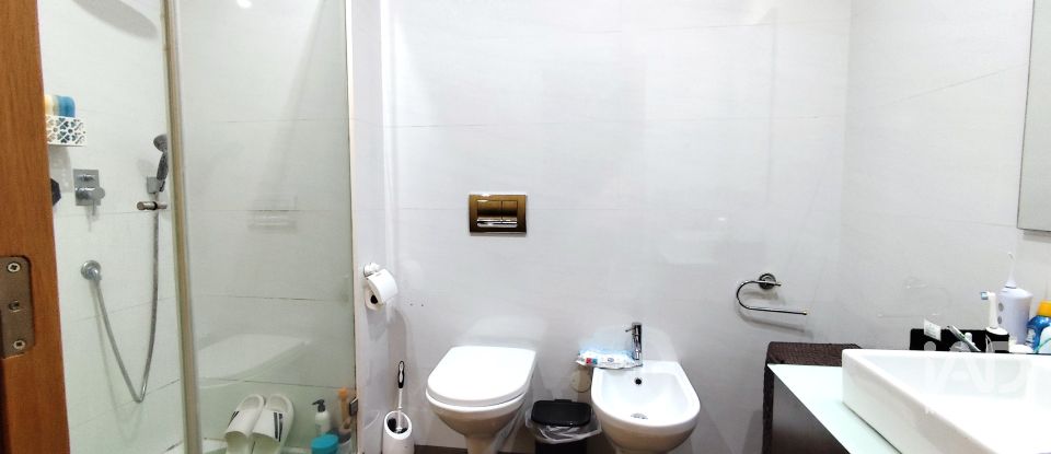 Andar de moradia  T3 em São Félix da Marinha de 140 m²