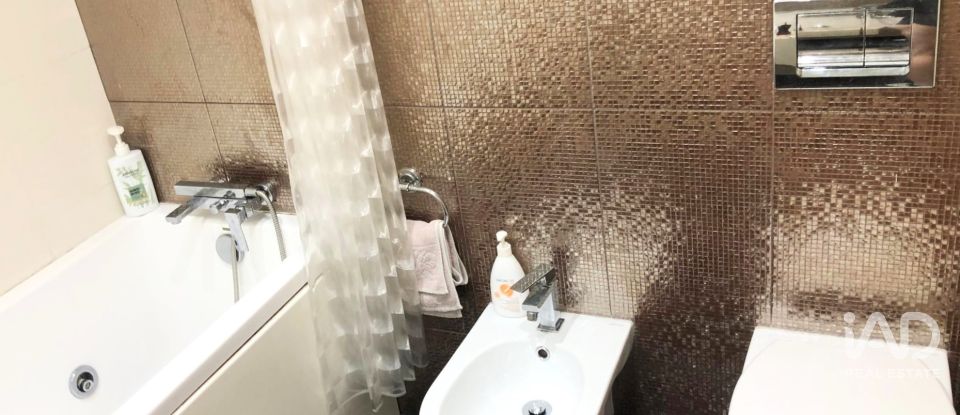 Andar de moradia  T3 em São Félix da Marinha de 140 m²