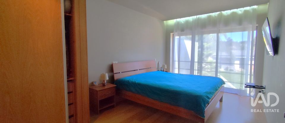 Andar de moradia  T3 em São Félix da Marinha de 140 m²