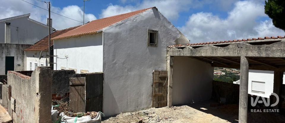 Terreno urbano em Vimeiro de 256 m²