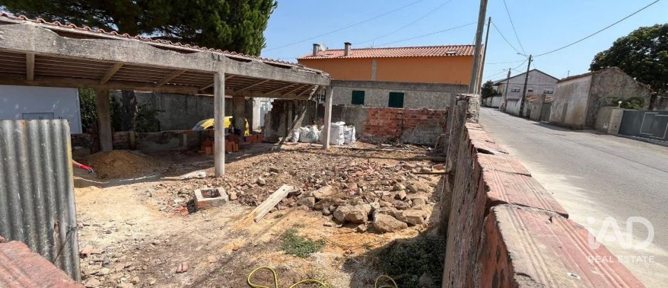 Terreno urbano em Vimeiro de 256 m²