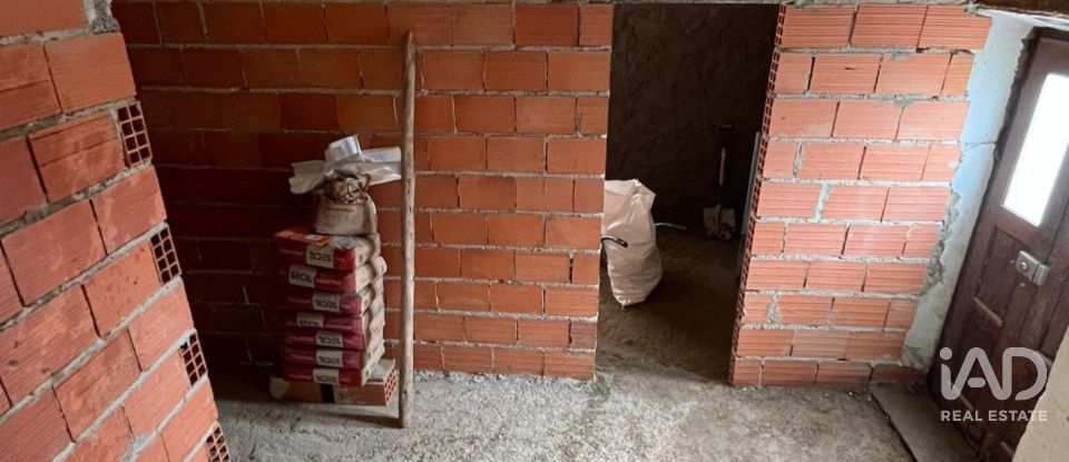 Terreno urbano em Vimeiro de 256 m²