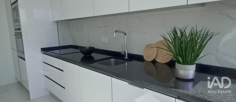 Apartamento T3 em Benfica de 89 m²