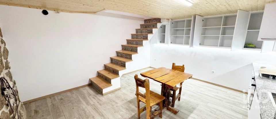 Moradia T2 em Bravães de 80 m²