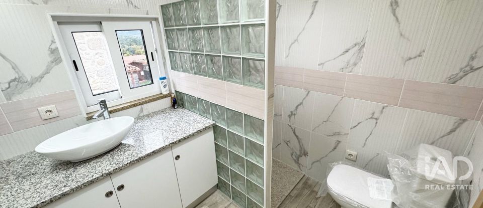 Moradia T2 em Bravães de 80 m²