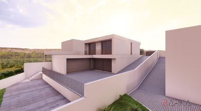 Maison T3 à Freixo de Cima e de Baixo de 240 m²