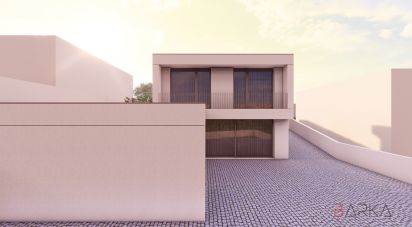 Maison T3 à Freixo de Cima e de Baixo de 240 m²