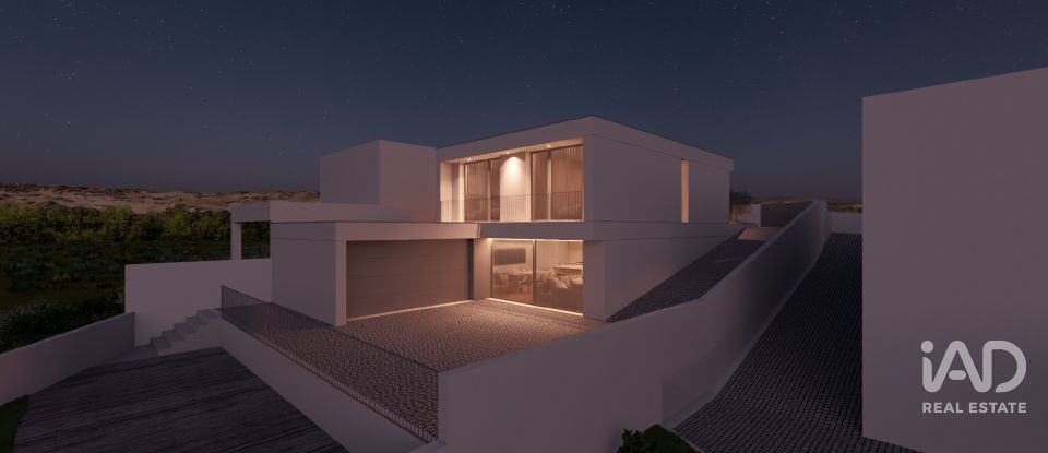 Moradia T3 em Freixo de Cima e de Baixo de 240 m²