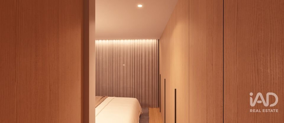 Moradia T3 em Freixo de Cima e de Baixo de 240 m²