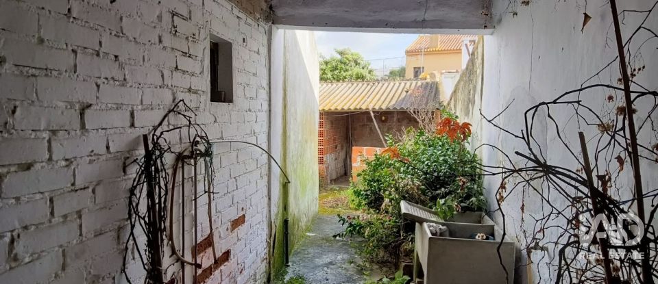 Moradia T2 em Glória do Ribatejo e Granho de 56 m²