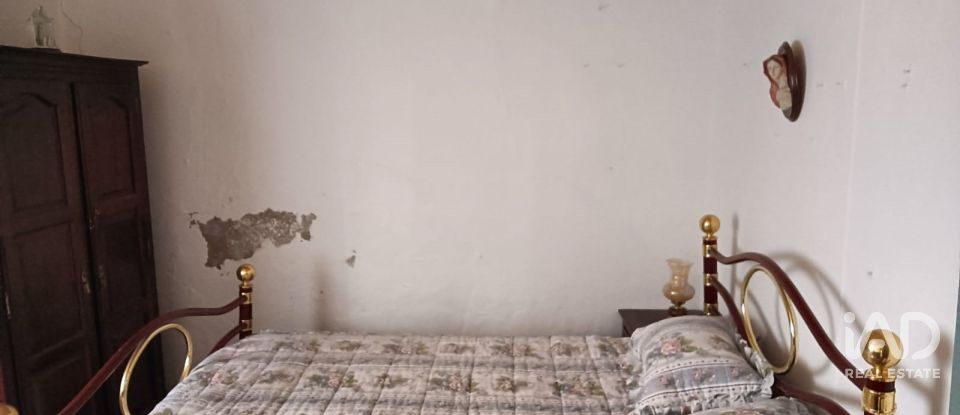 Moradia T2 em Glória do Ribatejo e Granho de 56 m²