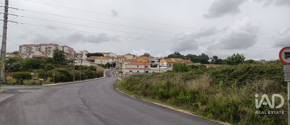 Terrain à Carregado e Cadafais de 1 972 m²