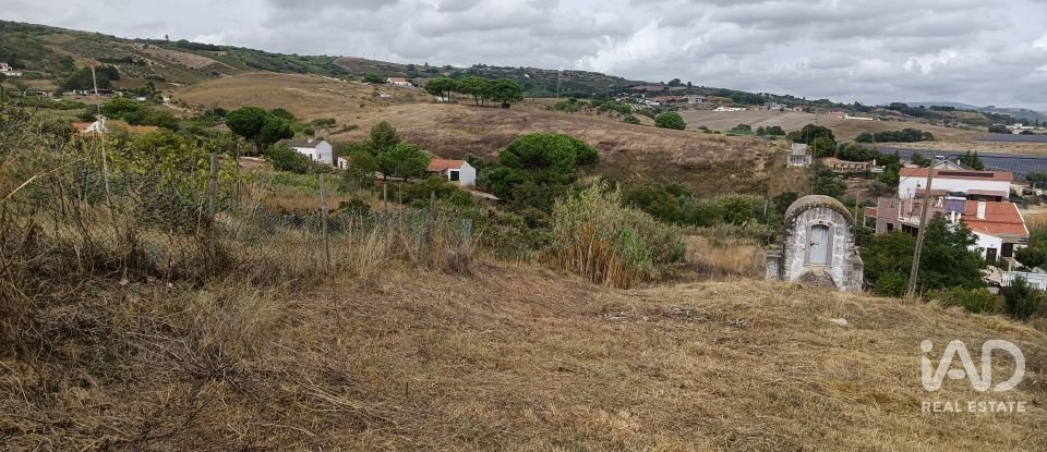 Terrain à Carregado e Cadafais de 1 972 m²