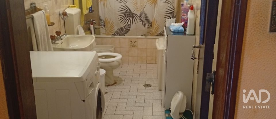 Casa com espaço comercial T2 em Paul de 190 m²