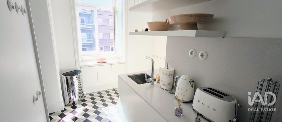 Apartamento T2 em Santo António de 98 m²