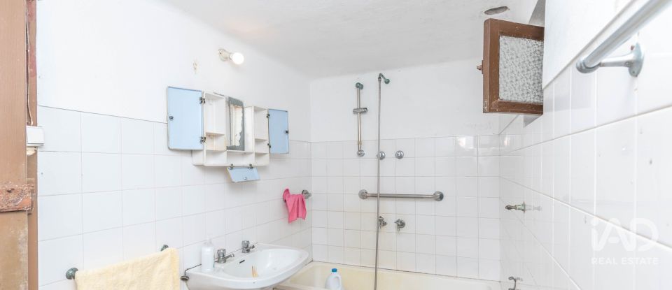 Single story home T3 in Maceira of 108 m²