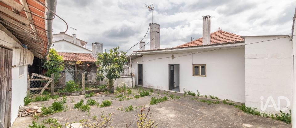 Single story home T3 in Maceira of 108 m²