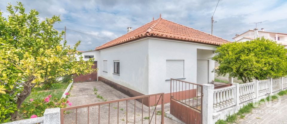 Single story home T3 in Maceira of 108 m²