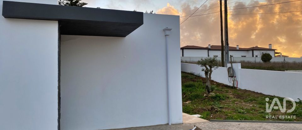 Moradia T3 em Caldas da Rainha - Nossa Senhora do Pópulo, Coto e São Gregório de 171 m²