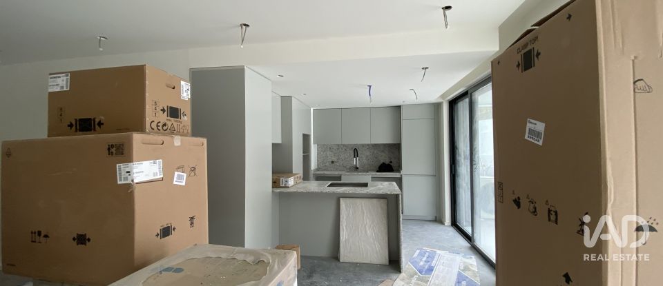 Apartamento T3 em Mafamude e Vilar do Paraíso de 142 m²