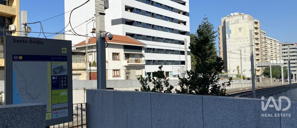 Apartamento T3 em Mafamude e Vilar do Paraíso de 142 m²