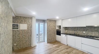 Maison T3 à Encarnação de 164 m²