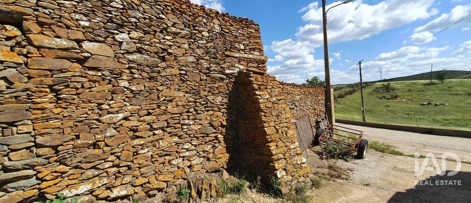 Terreno urbano em Alcoutim e Pereiro de 348 m²