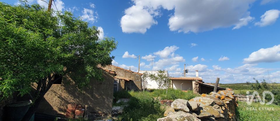 Terreno urbano em Alcoutim e Pereiro de 348 m²