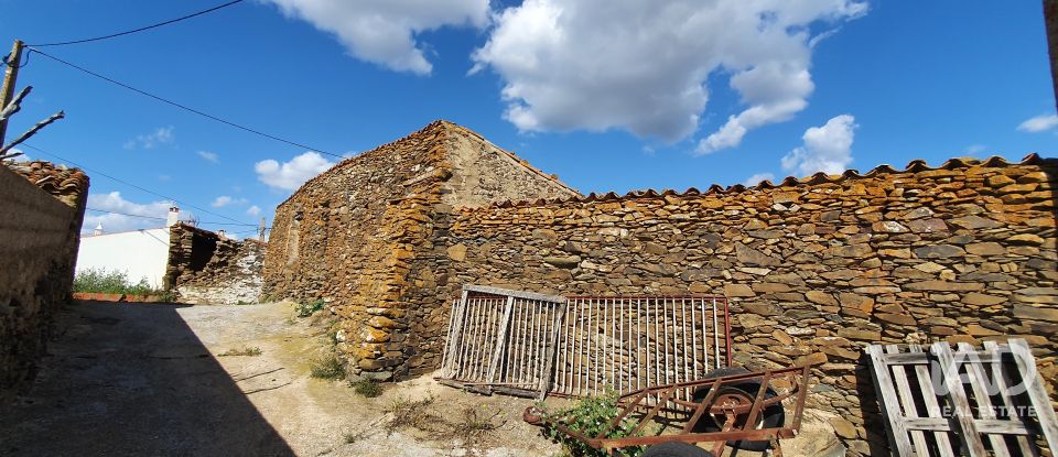 Terreno urbano em Alcoutim e Pereiro de 348 m²
