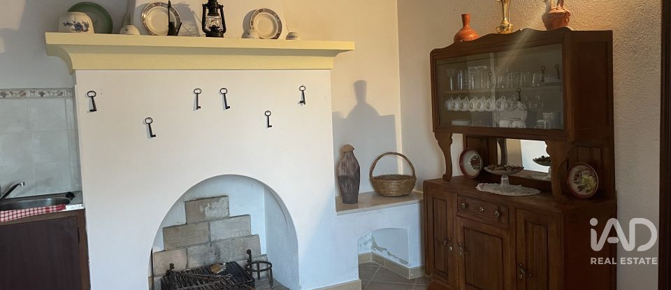 Casa T4 em Ameixial de 139 m²